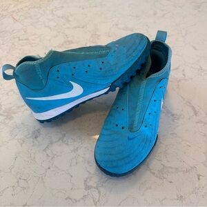 Nike Phantom Luna Academy Blue Youth Turf Shoes - size 3Y